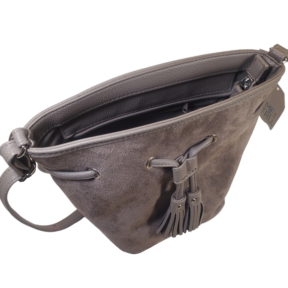 Time and Tru Gray Crossbody Bucket Bag - Picture 3 of 15